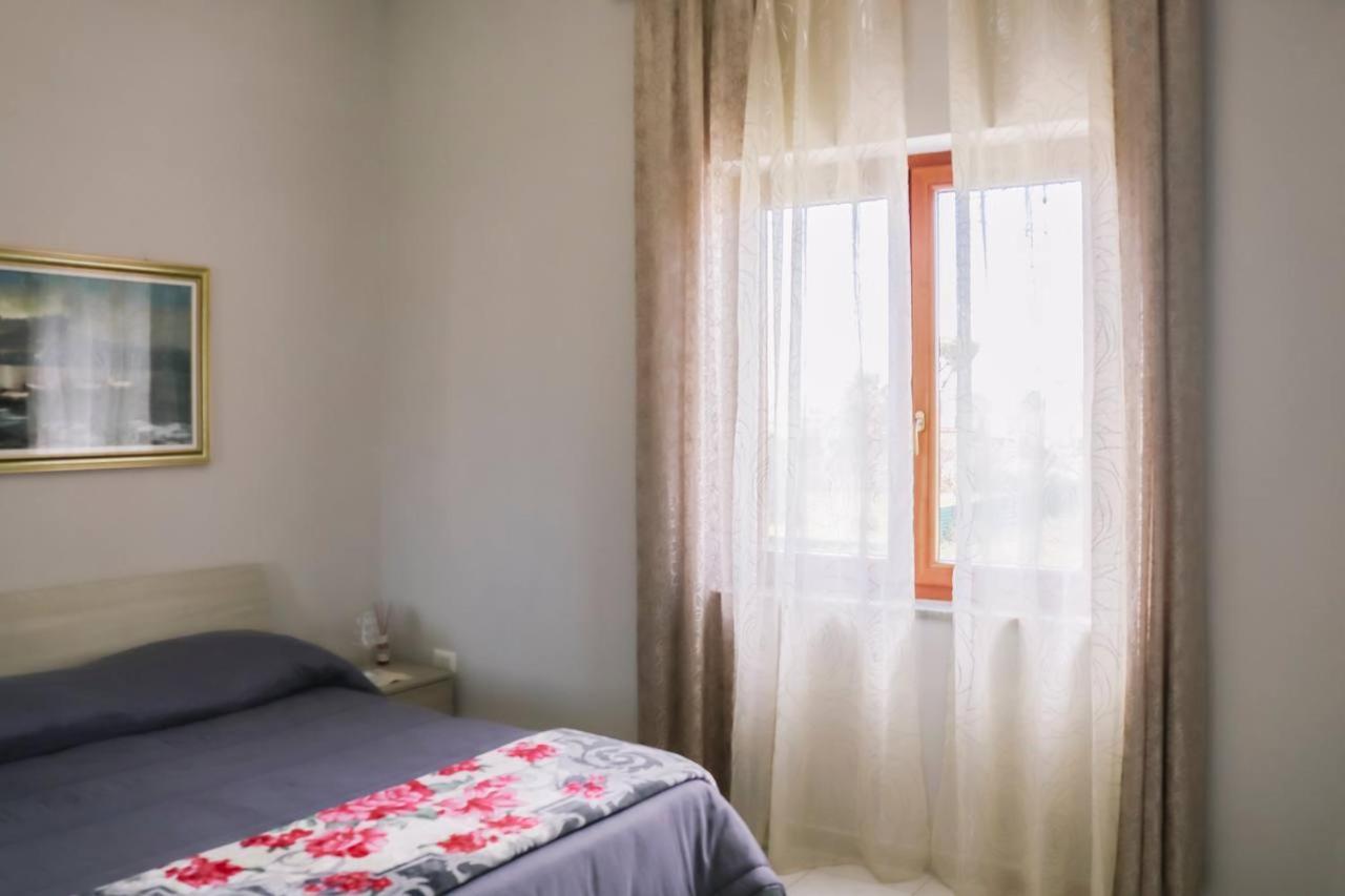 Holiday-Caroline Apartment 폼페이 외부 사진